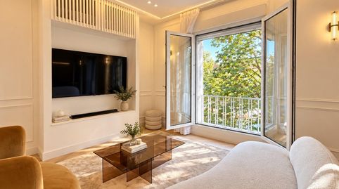 VIVIENDA DE LUJO CON DISEÑO EXCLUSIVO Y BALCONES EN LISTA, imatge 2
