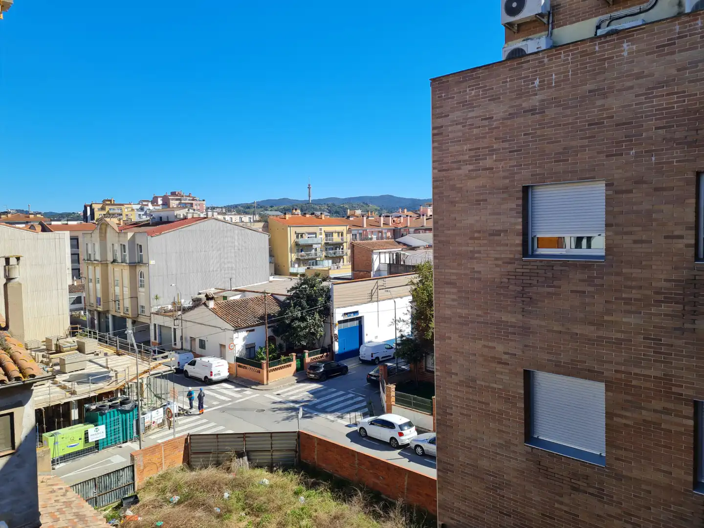 Exterior view of Attic for rent in Girona  with Air Conditioner, Heating and Parquet flooring