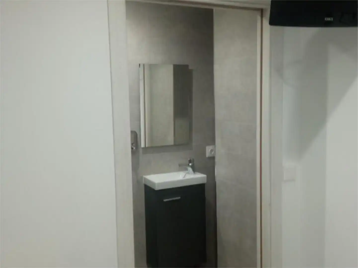Bathroom of Flat for rent in Andújar  with Air Conditioner and Furnished