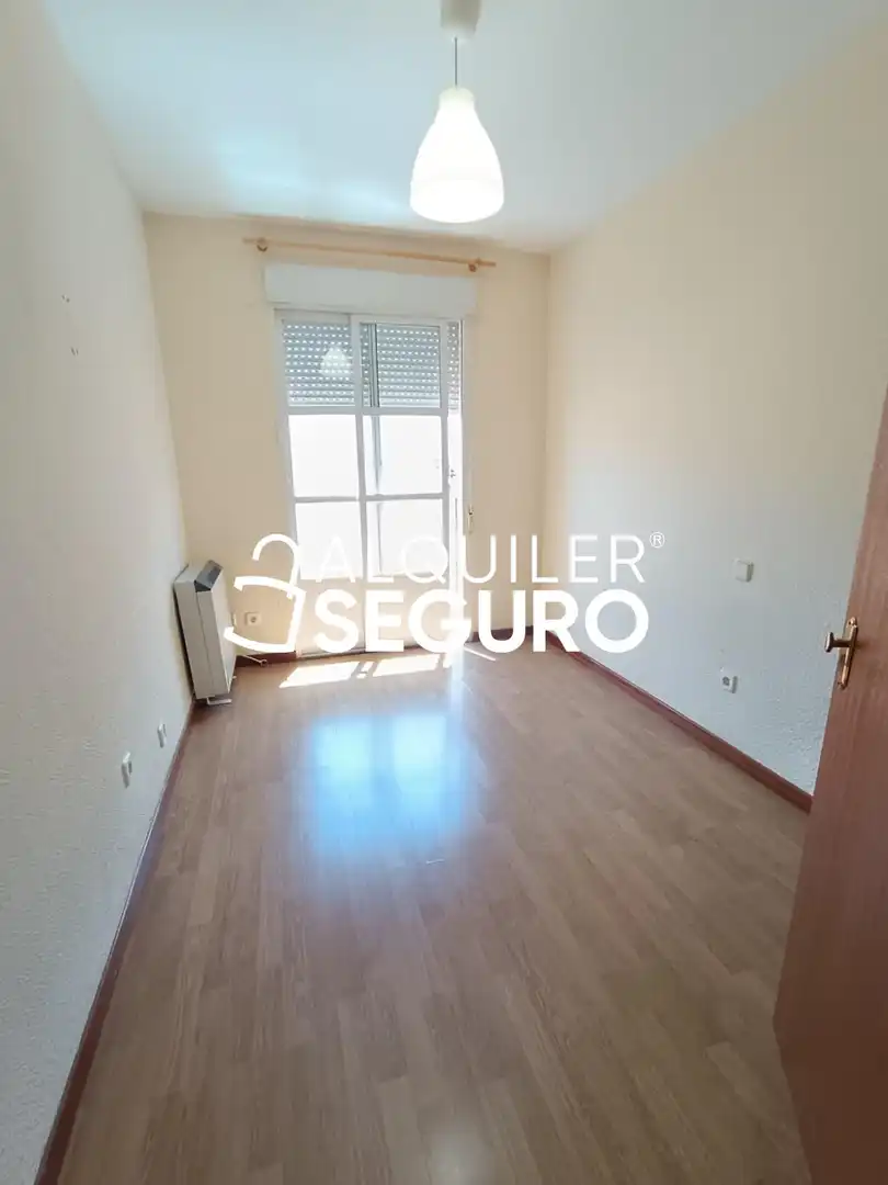 Bedroom of Flat for rent in Pinto  with Heating, Terrace and Furnished