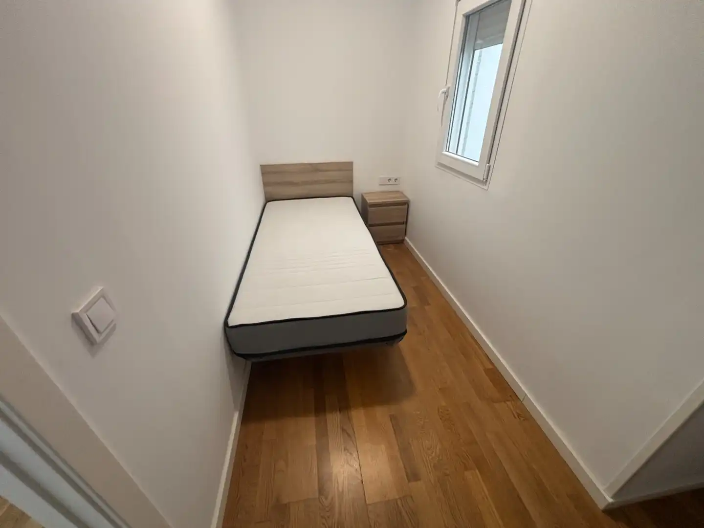 Habitación de Apartamento de alquiler en Lleida con Aire acondicionado, Calefacción y Parquet