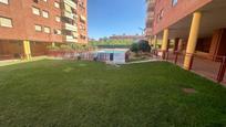 Garden of Flat for sale in  Toledo Capital  with Air Conditioner