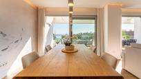 Esszimmer von Dachboden zum verkauf in Sotogrande mit Klimaanlage, Heizung und Terrasse