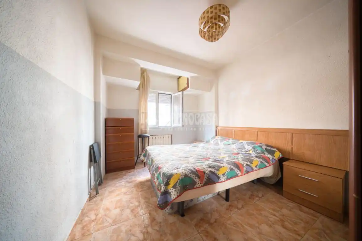 Habitación de Piso en venta en Valladolid con Calefacción