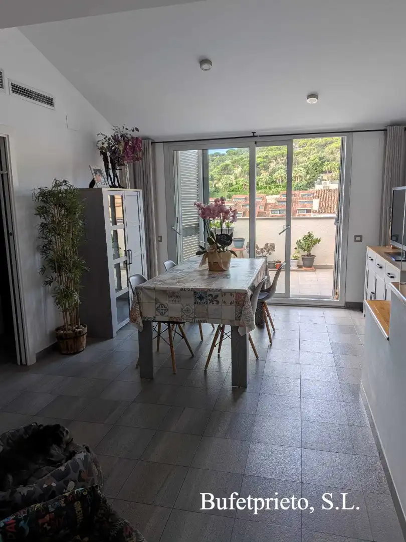 Comedor de Dúplex en venta en Sant Andreu de Llavaneres con Aire acondicionado, Calefacción y Terraza
