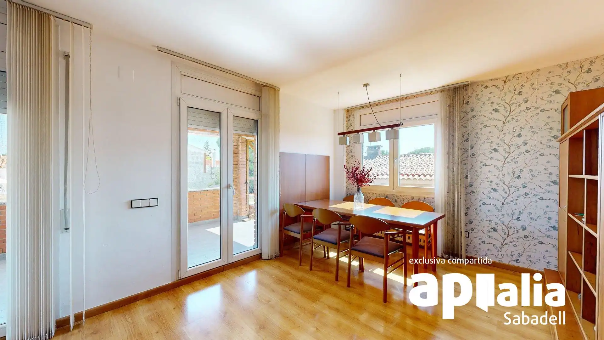 Comedor de Casa o chalet en venta en Barberà del Vallès con Calefacción, Jardín privado y Terraza