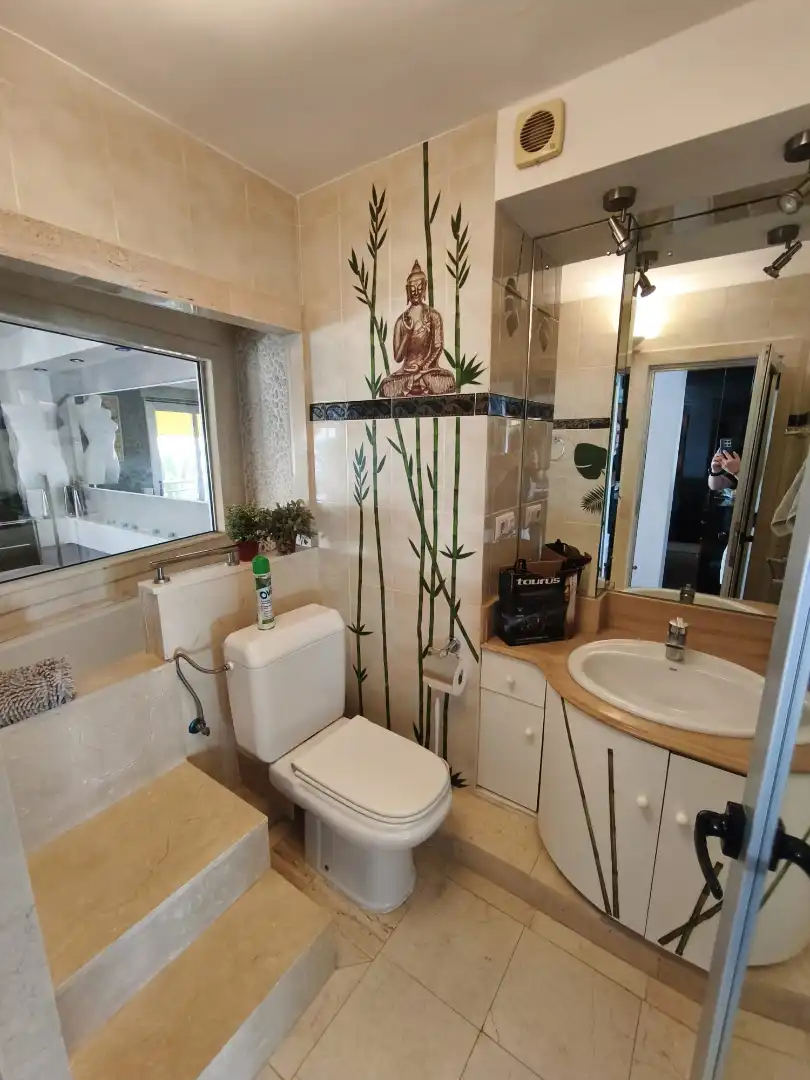 Bathroom of Flat for sale in Salou  with Parquet flooring, Terrace and Furnished