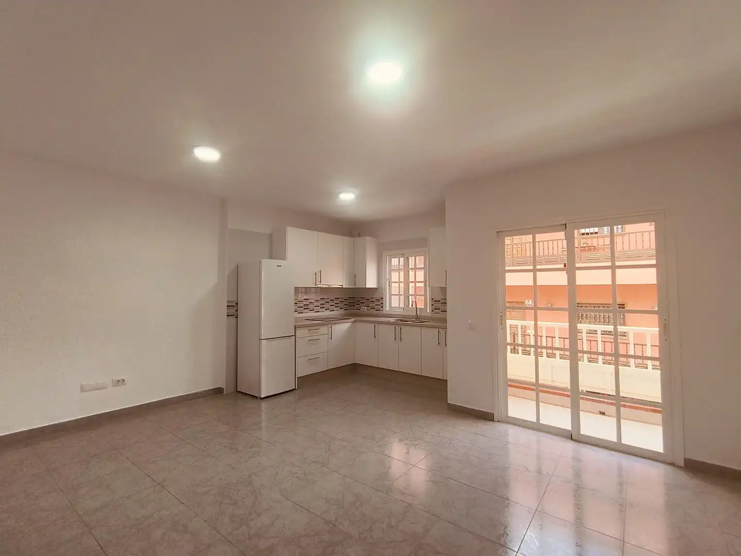 Flat for rent in Calle Calle Rafael Alberti, Guargacho