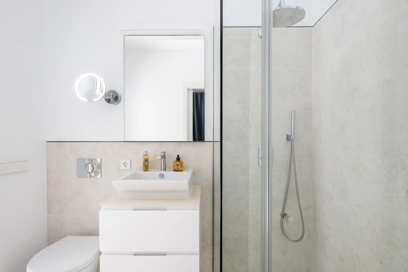Bany de Casa o xalet de lloguer en Marbella amb Aire condicionat, Jardí privat i Terrassa