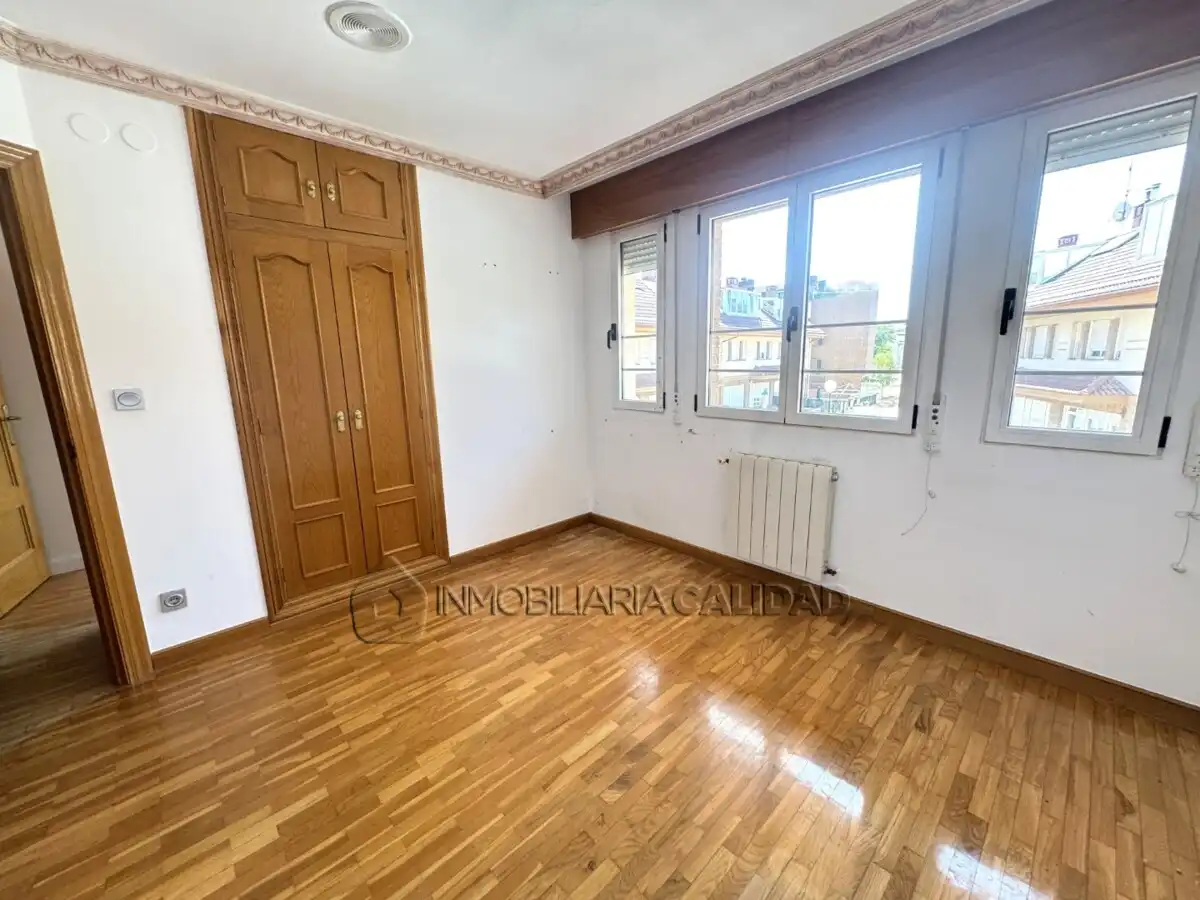 Bedroom of Houses for sale in Burgos  with Heating