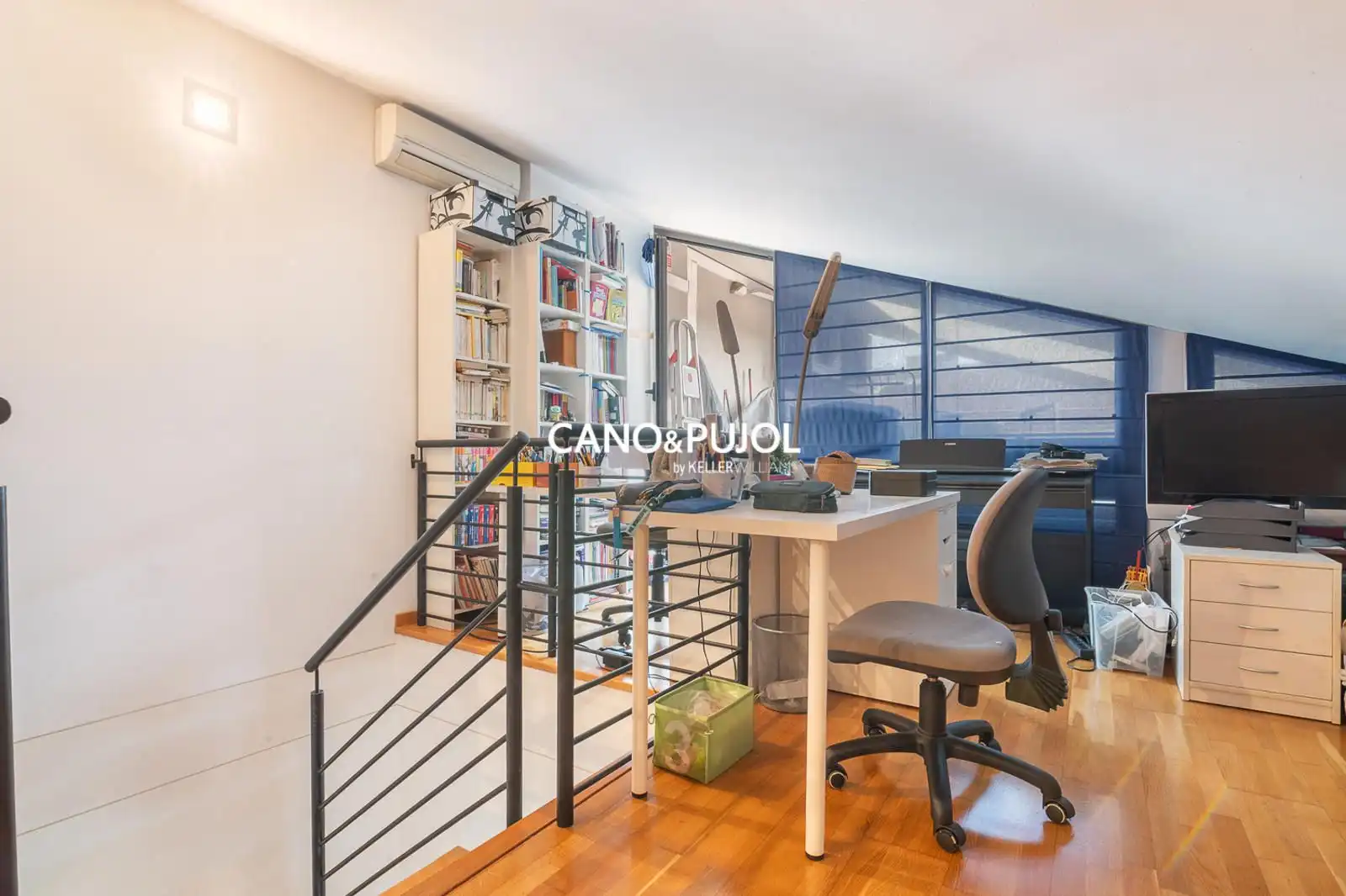 Flat for sale in Sant Cugat del Vallès  with Heating, Terrace and Storage room