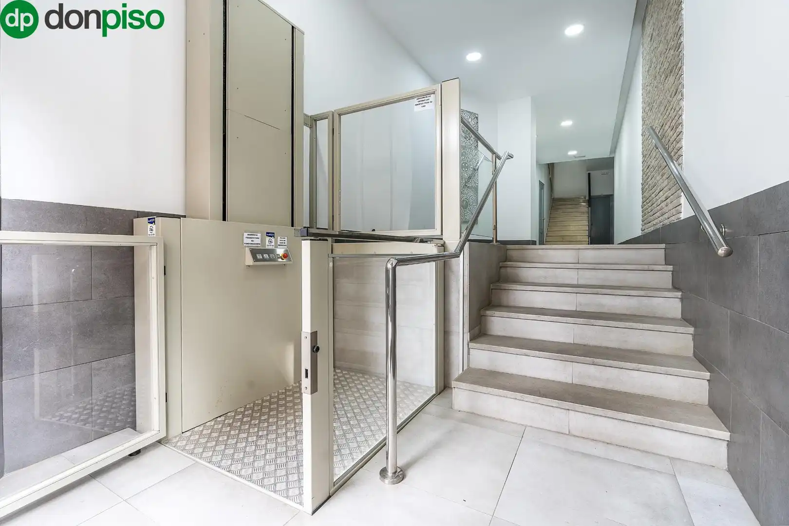 Flat for sale in Granada
