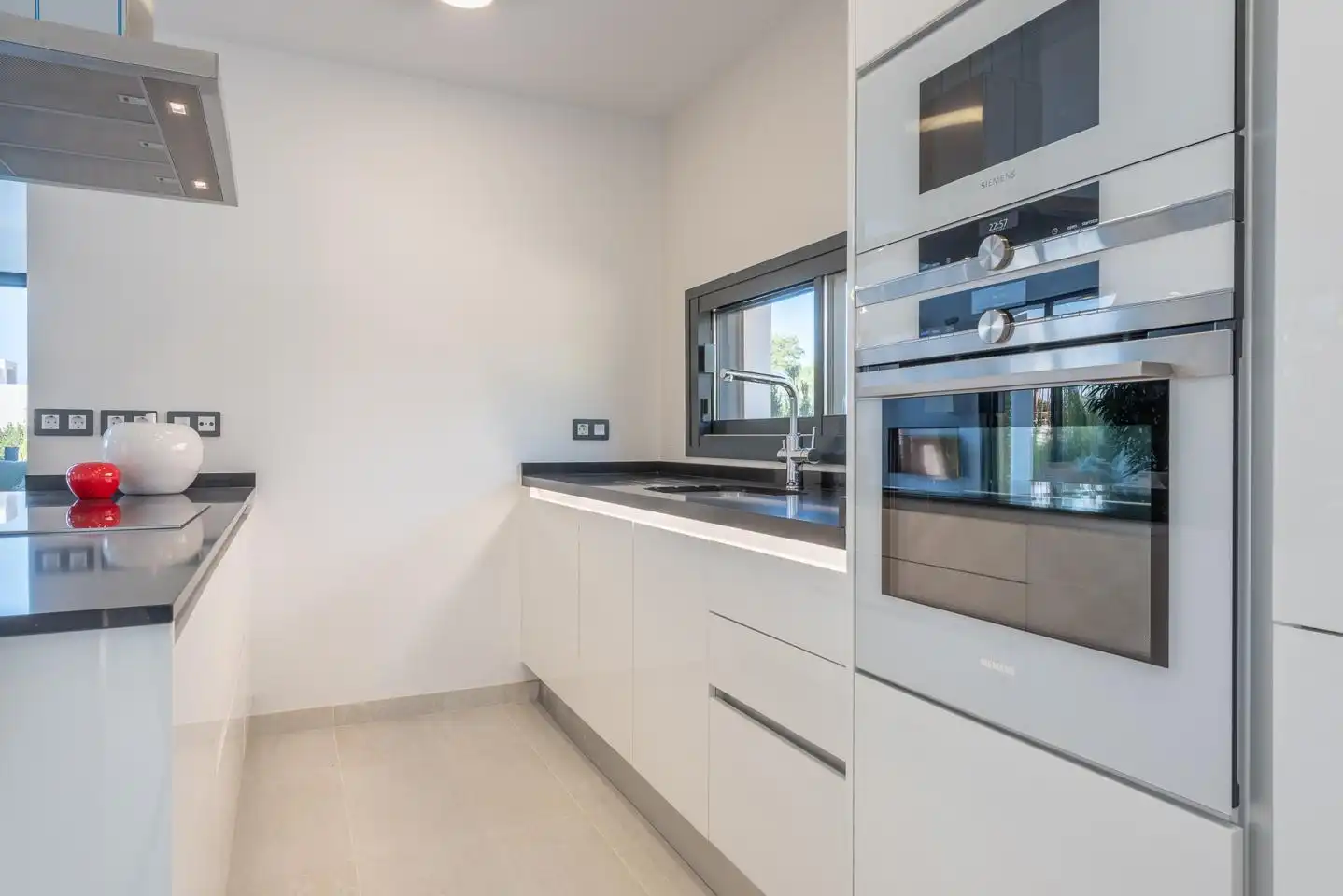 Cuina de Casa o xalet en venda en Artà amb Aire condicionat, Jardí privat i Terrassa