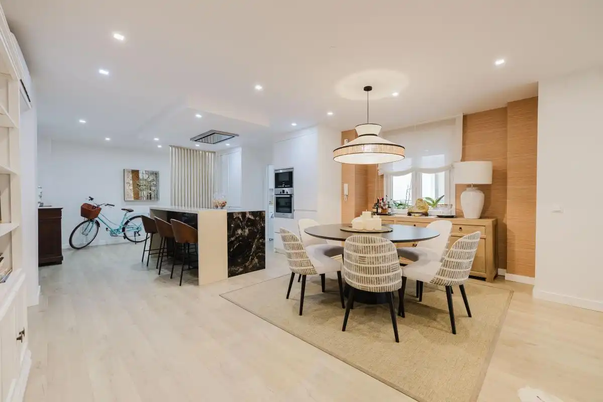 Dining room of Flat for sale in Málaga  with Air Conditioner, Heating and Terrace