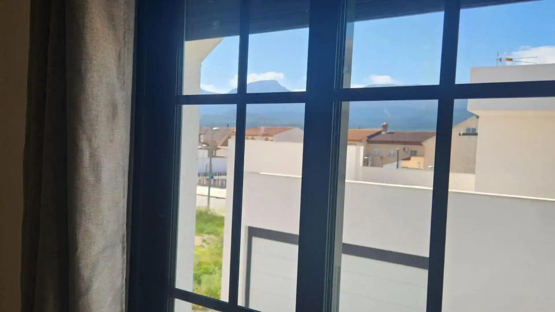 Vista exterior de Dúplex en venta en Iznalloz con Aire acondicionado