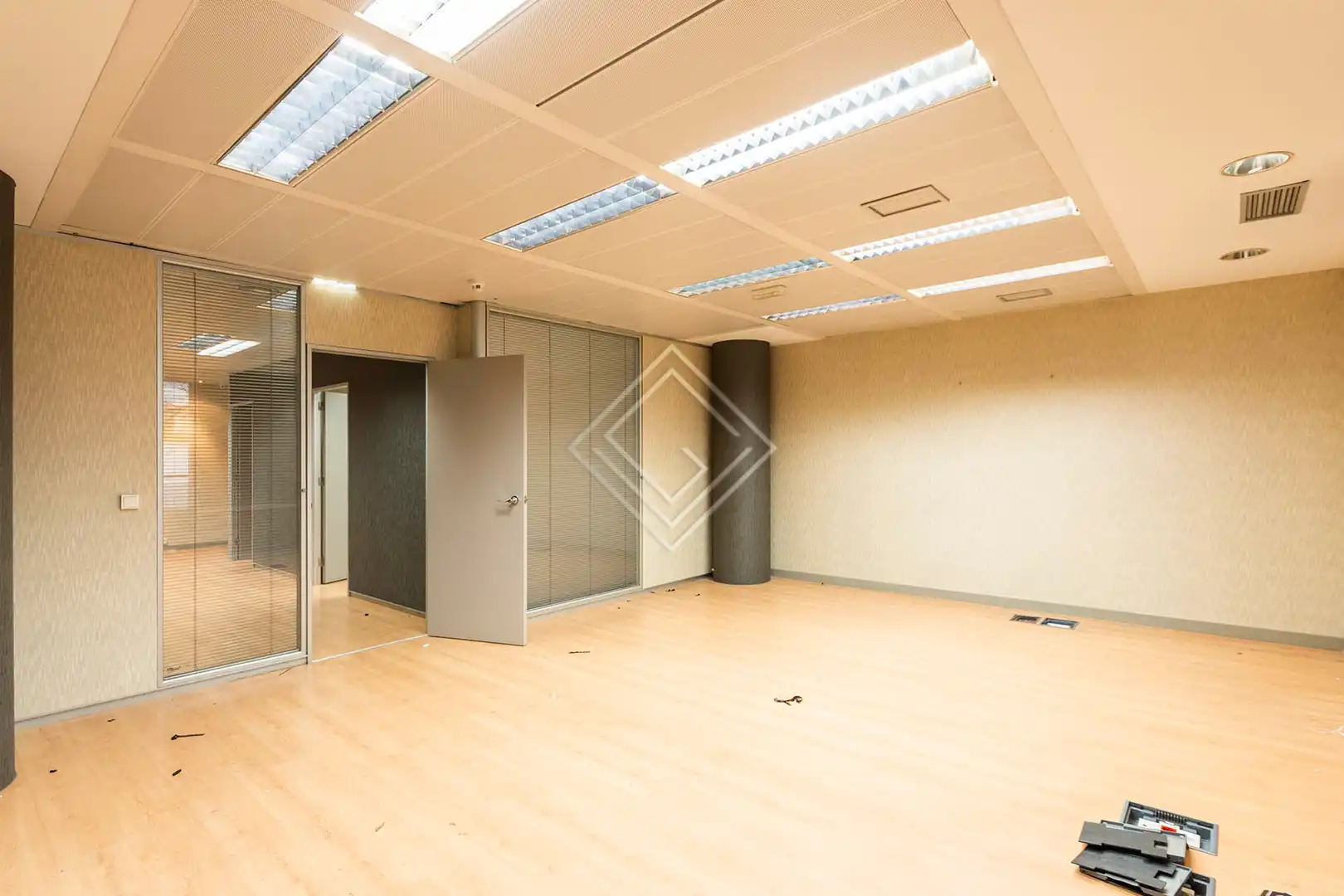 Office space with lift to rent in Avenida de Bruselas, imagen 36