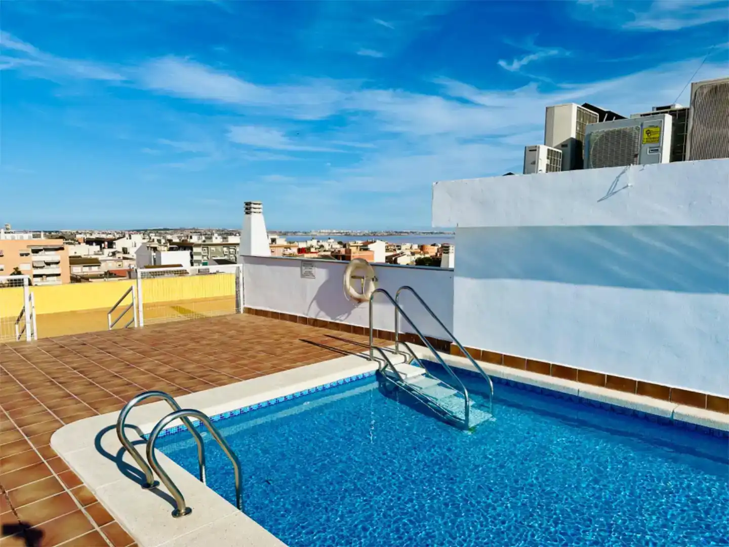 Piscina de Dúplex en venta en Los Montesinos con Aire acondicionado, Piscina y Amueblado