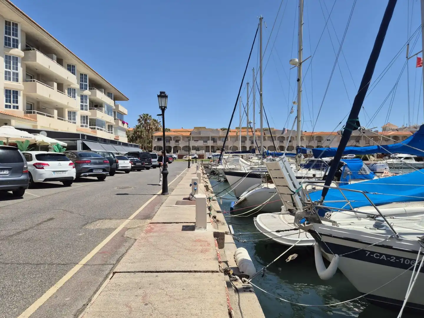 Parking de Casa adosada en venta en El Ejido con Aire acondicionado, Jardín privado y Terraza