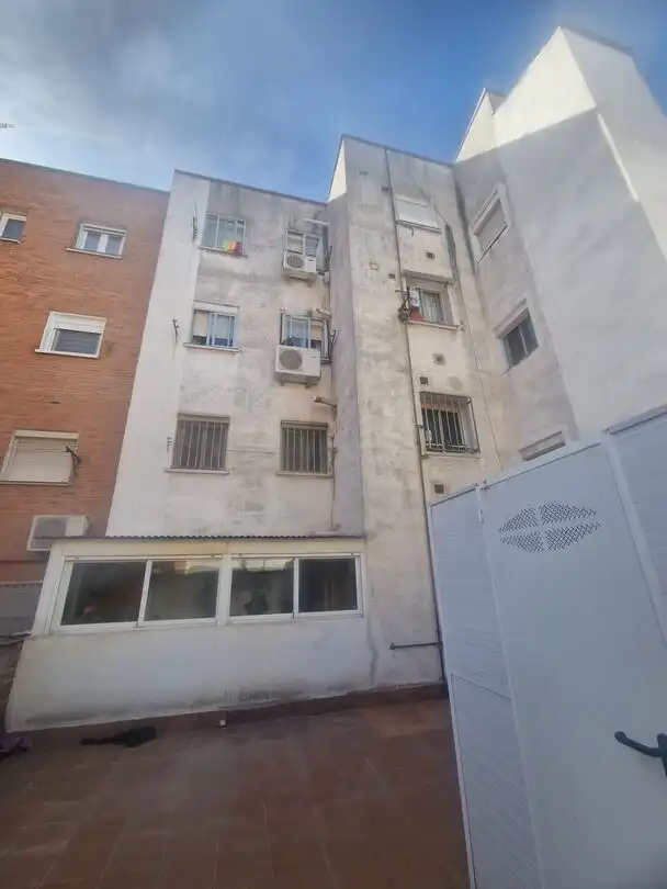 Vista exterior de Pis en venda en Coslada amb Terrassa i Traster
