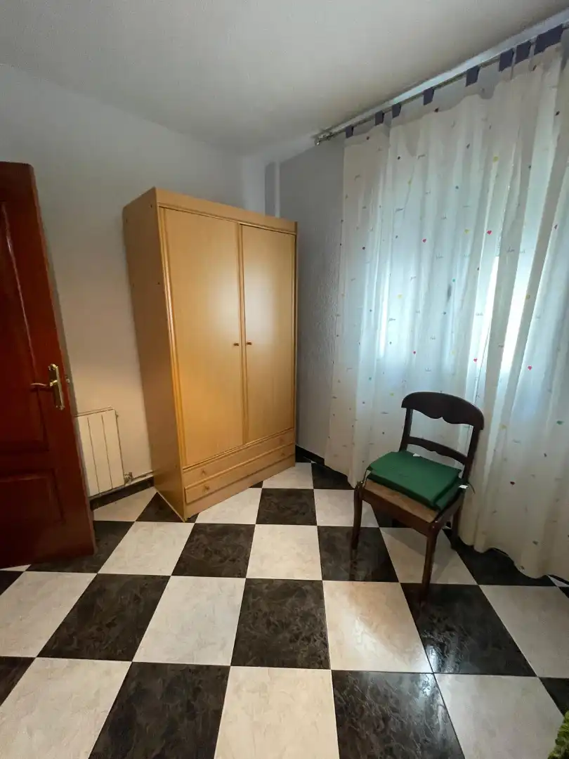 Bedroom of Flat for rent in Granada  with Furnished, Oven and Washing machine