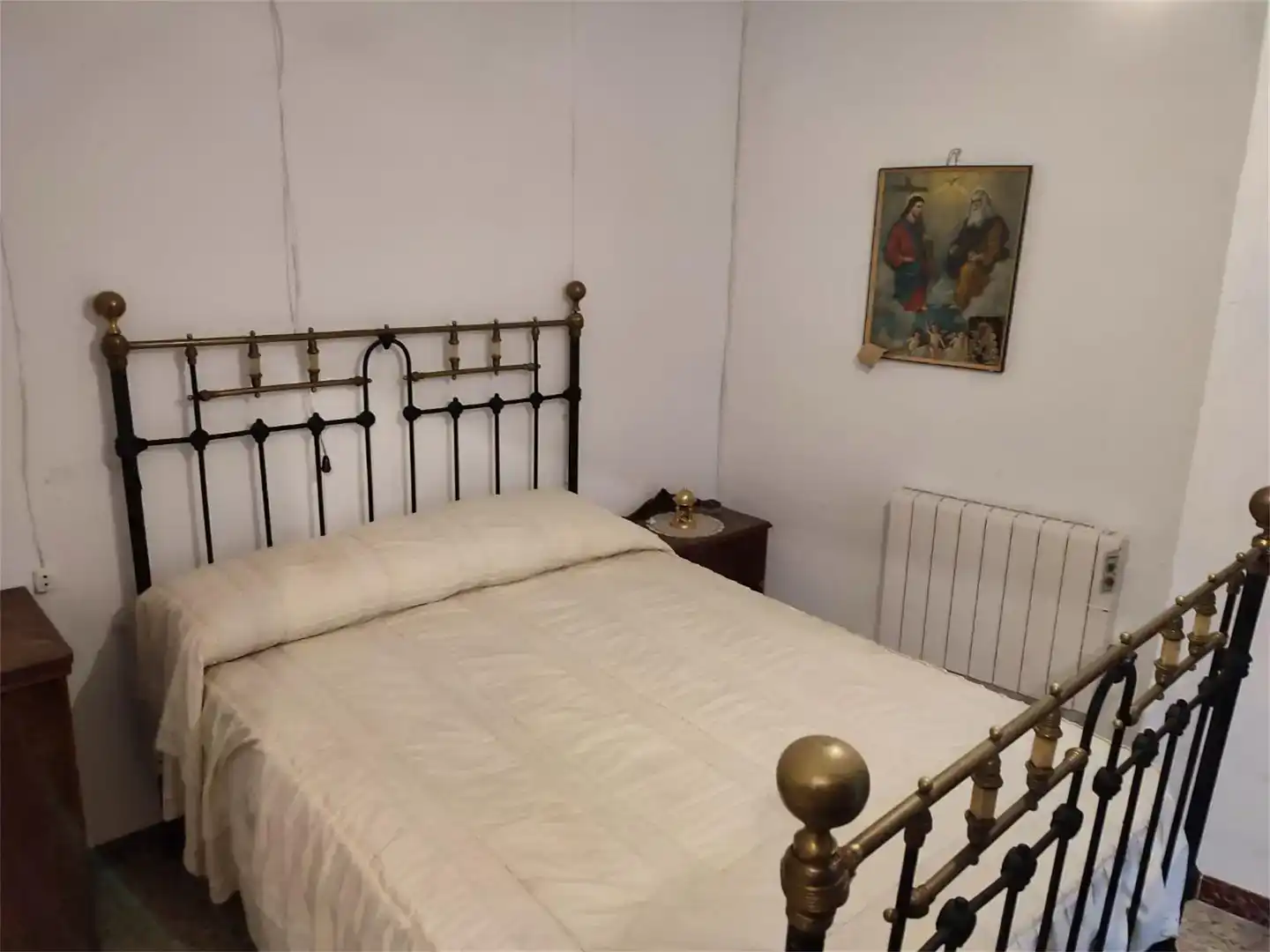 Habitación de Dúplex en venta en Siles con Aire acondicionado, Trastero y Amueblado
