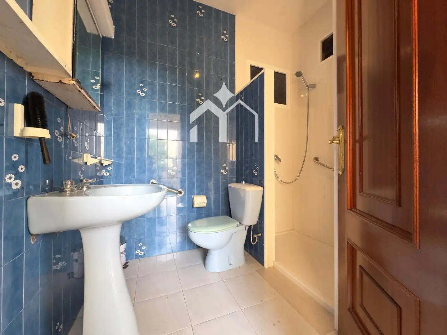 Badezimmer von Haus oder Chalet zum Verkauf in Bueu mit Heizung und Ofen