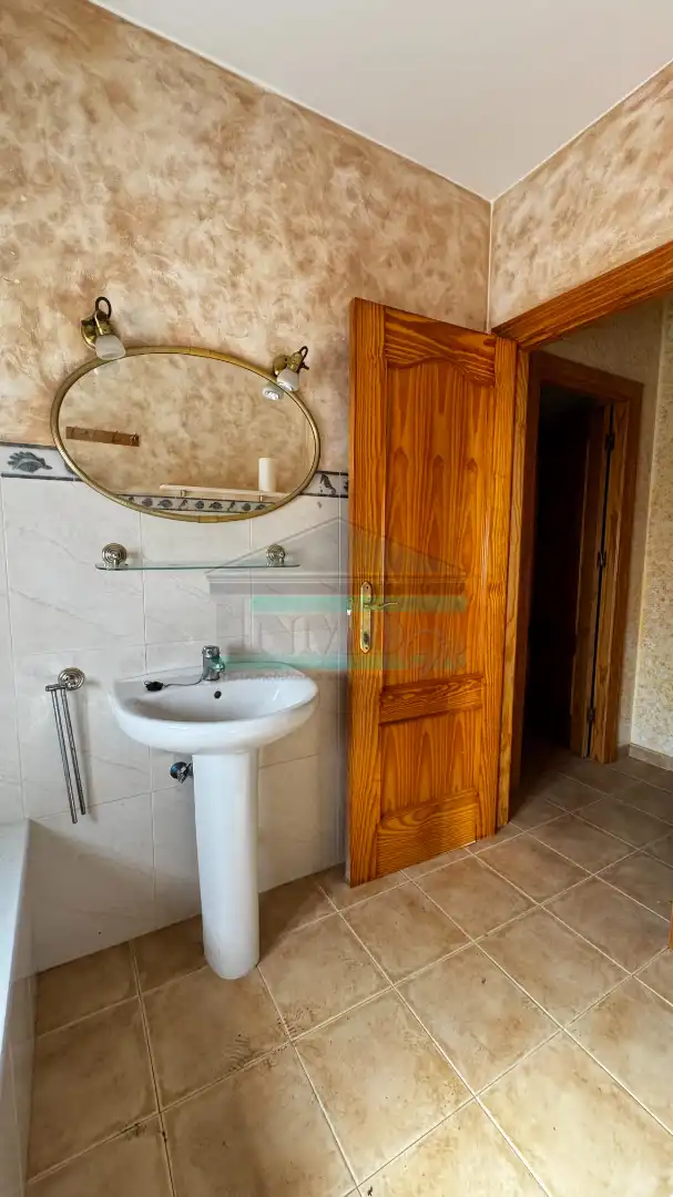 Baño de Casa o chalet en venta en Láchar con Jardín privado, Terraza y Piscina