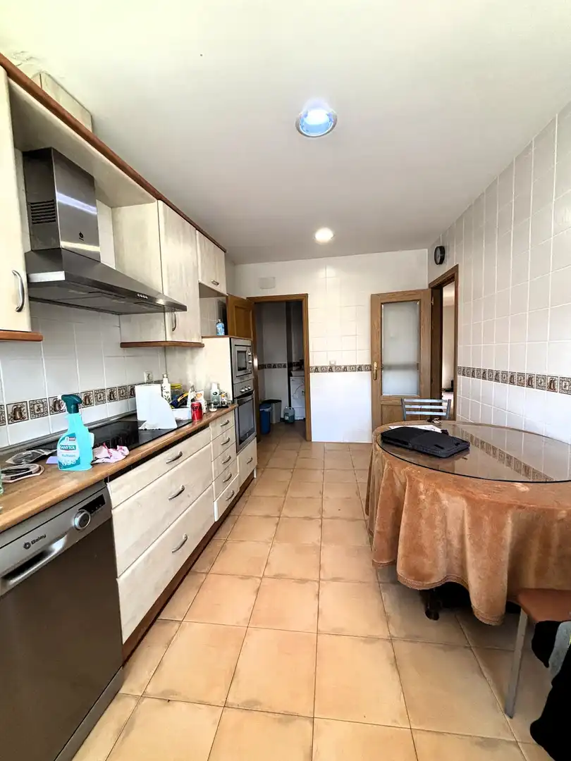 Cuina de Casa o xalet en venda en Polán amb Aire condicionat, Calefacció i Jardí privat