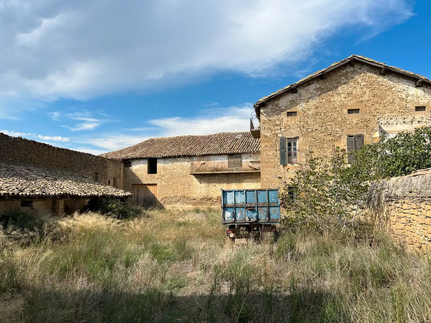 Vista exterior de Casa o xalet en venda en Murillo El Cuende amb Jardí privat i Balcó