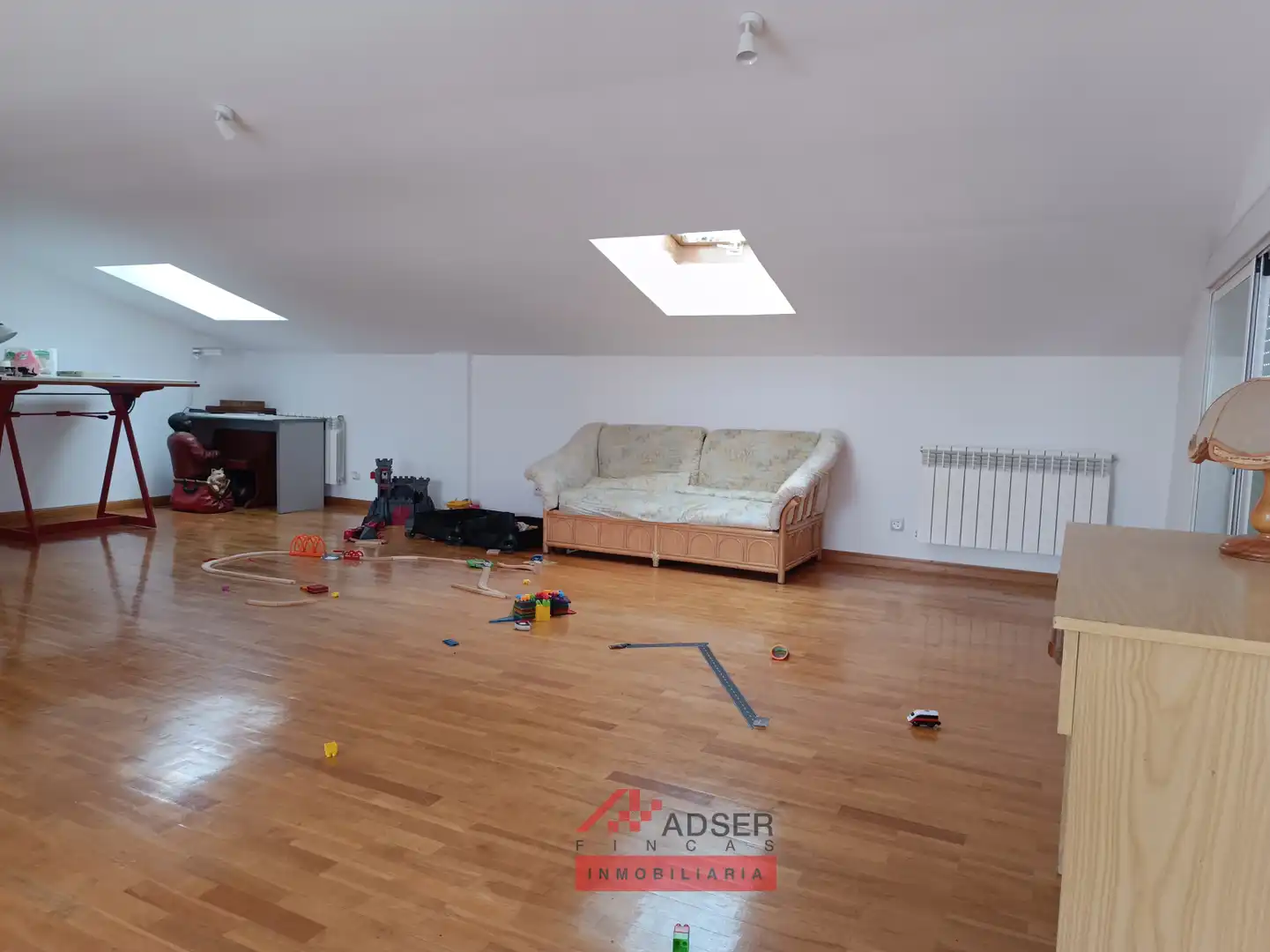 Casa o chalet en venta en Albelda de Iregua con Jardín privado, Terraza y Trastero