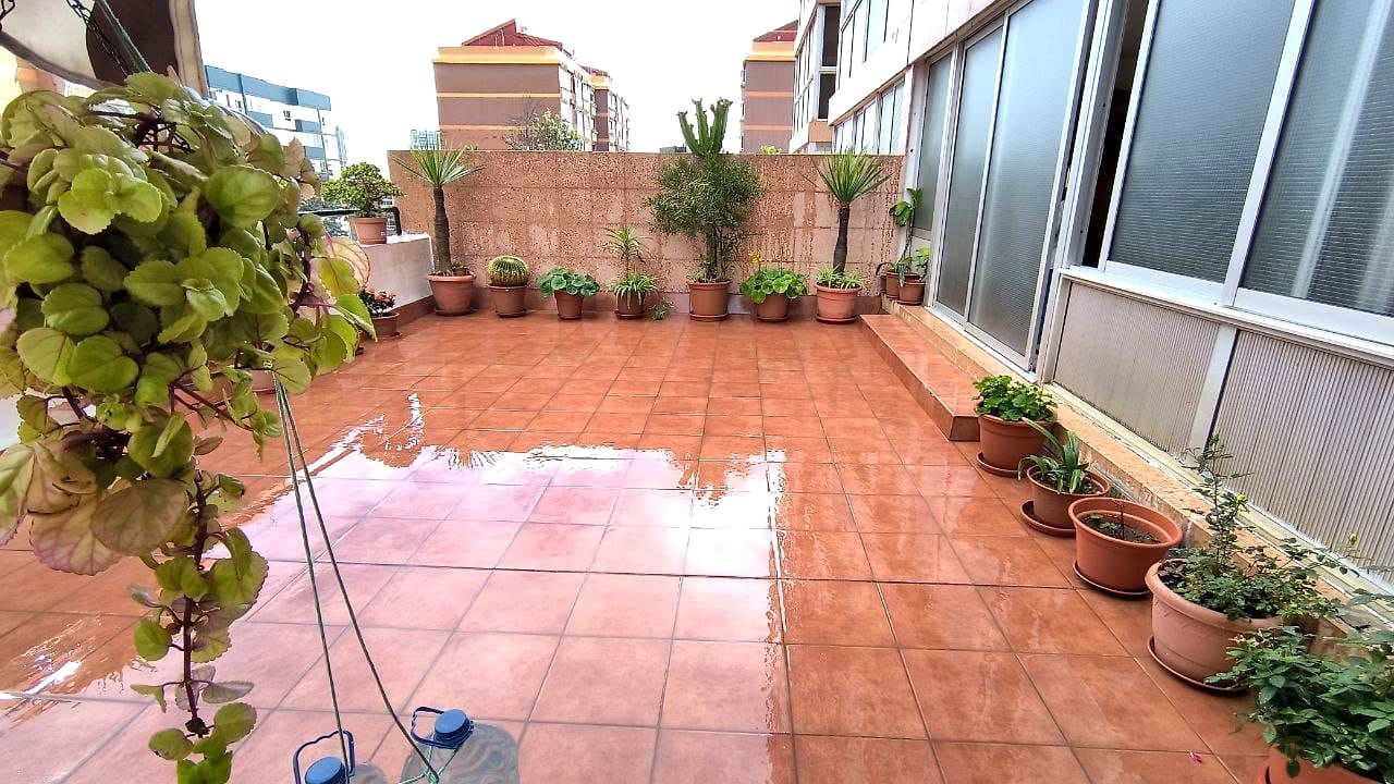 Terraza de Piso en venta en  Santa Cruz de Tenerife Capital con Terraza y Balcón