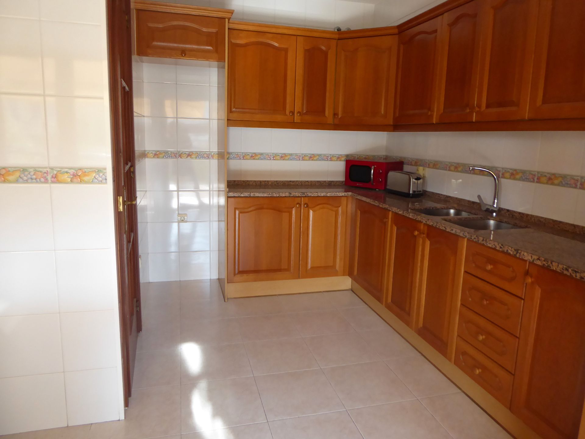 Cuina de Casa adosada en venda en Santpedor amb Calefacció, Terrassa i Traster