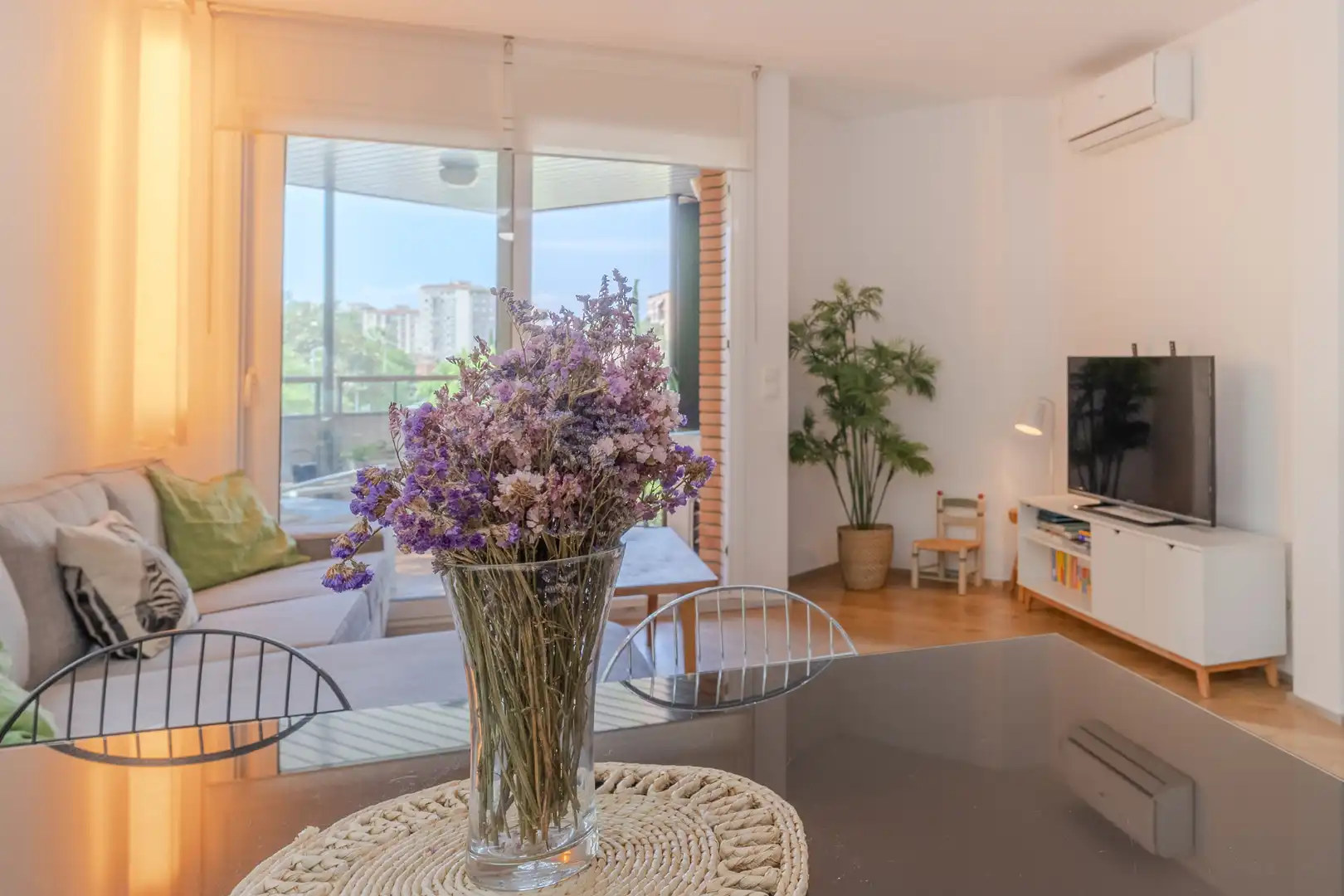 Wohnzimmer von Wohnung zum Verkauf in Girona mit Klimaanlage, Heizung und Parkett