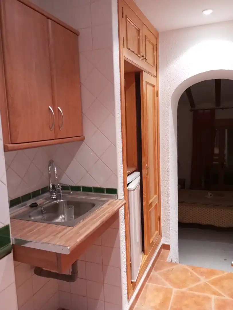 Cuina de Casa o xalet de lloguer en Cortes de Baza amb Moblat, Es permeten mascotes i Piscina comunitària