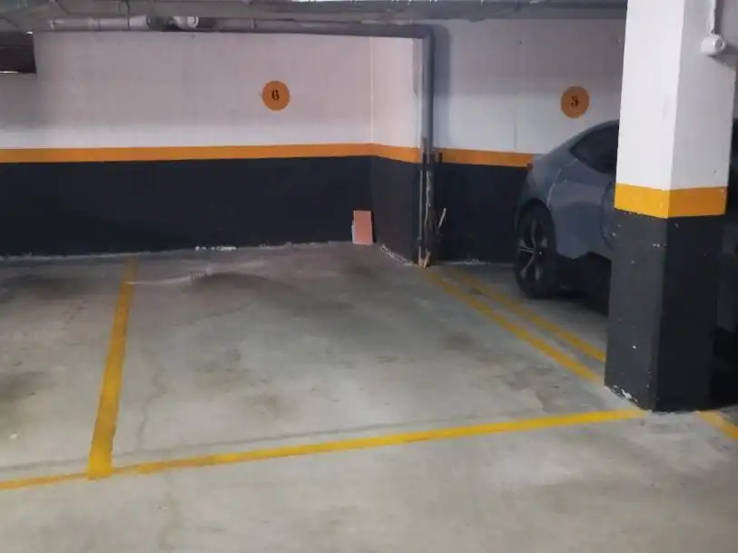 Parking of Garage for rent in El Pinar - Punta Galea