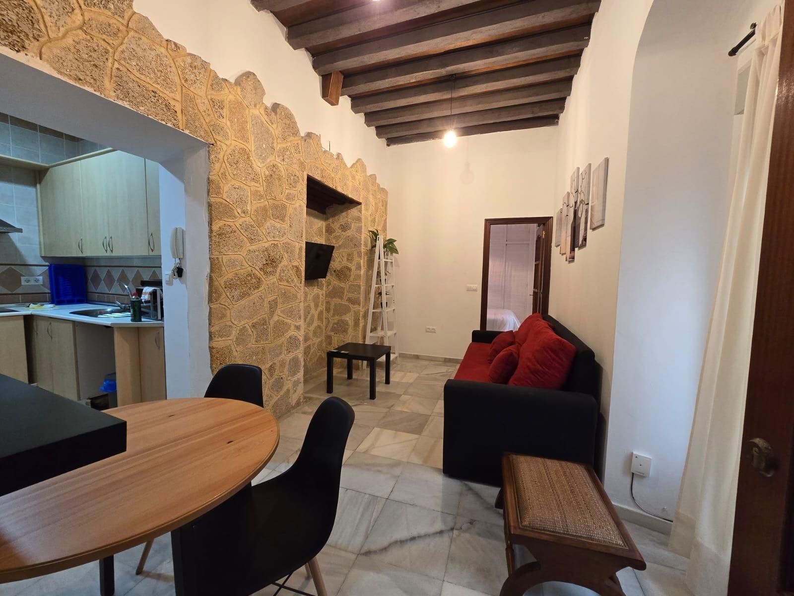 Sala d'estar de Pis en venda en  Cádiz Capital amb Balcó