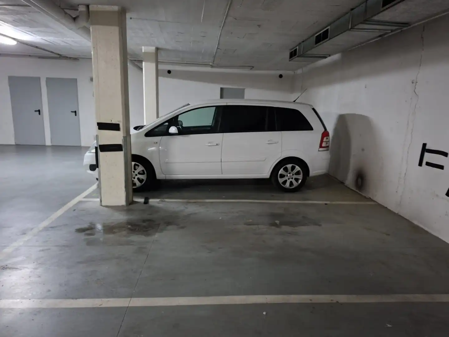 Parking of Garage for sale in Breda