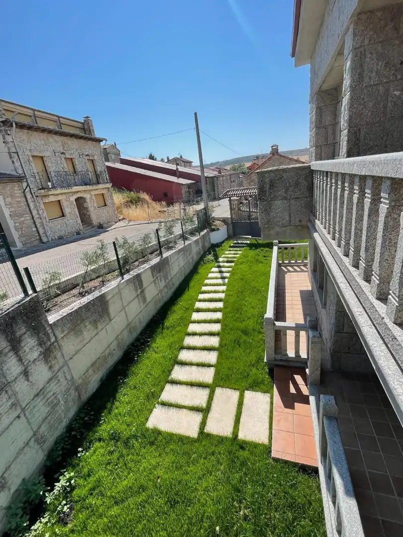 Terrassa de Casa o xalet en venda en Villayerno Morquillas amb Calefacció, Jardí privat i Terrassa