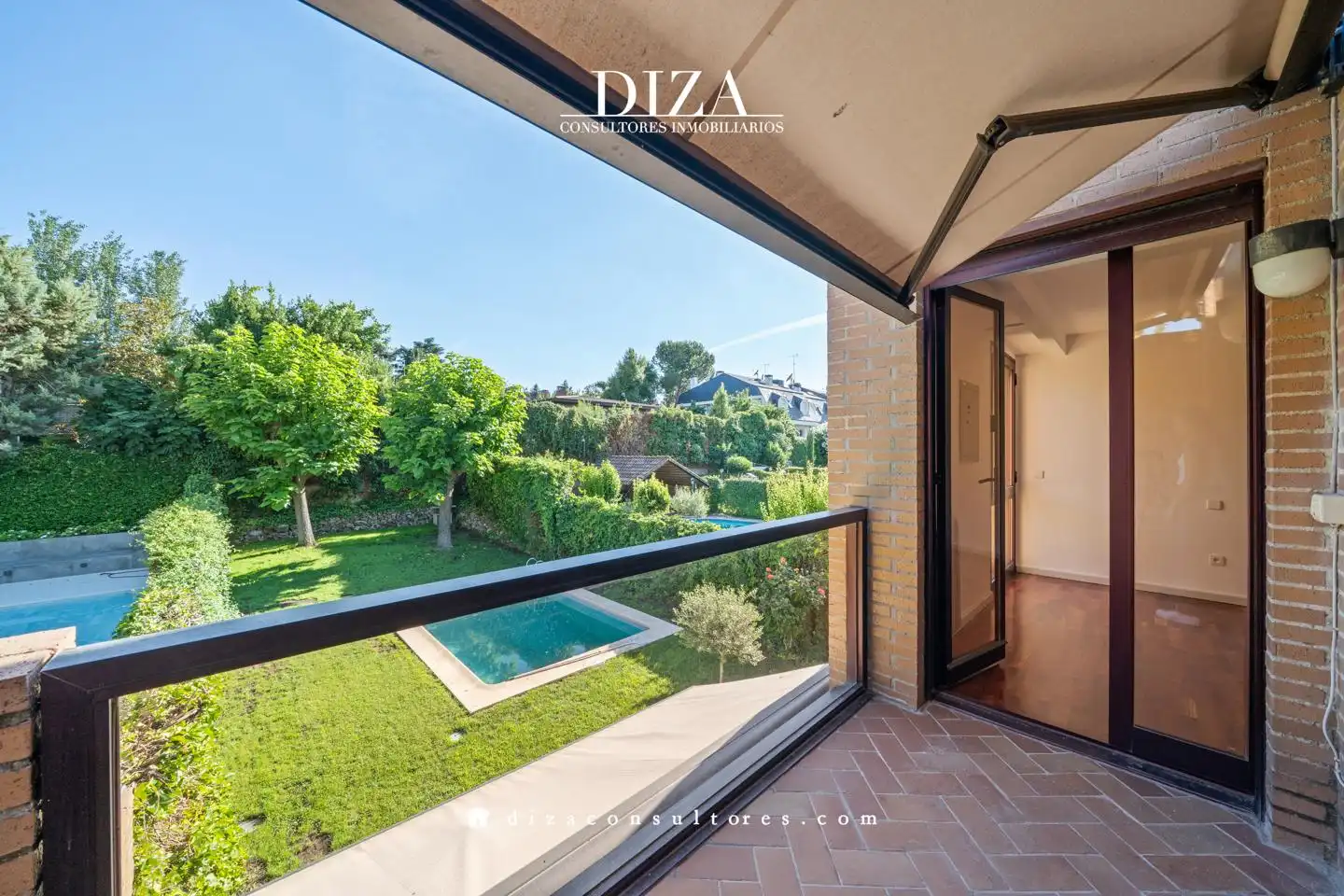 Exterior view of Detached homes for rent in Madrid  with Air Conditioner, Heating and Private garden