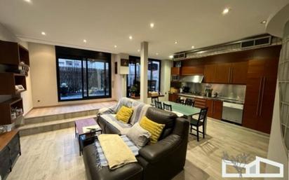 Living room of Flat for sale in Sabadell  with Air Conditioner, Terrace and Swimming Pool