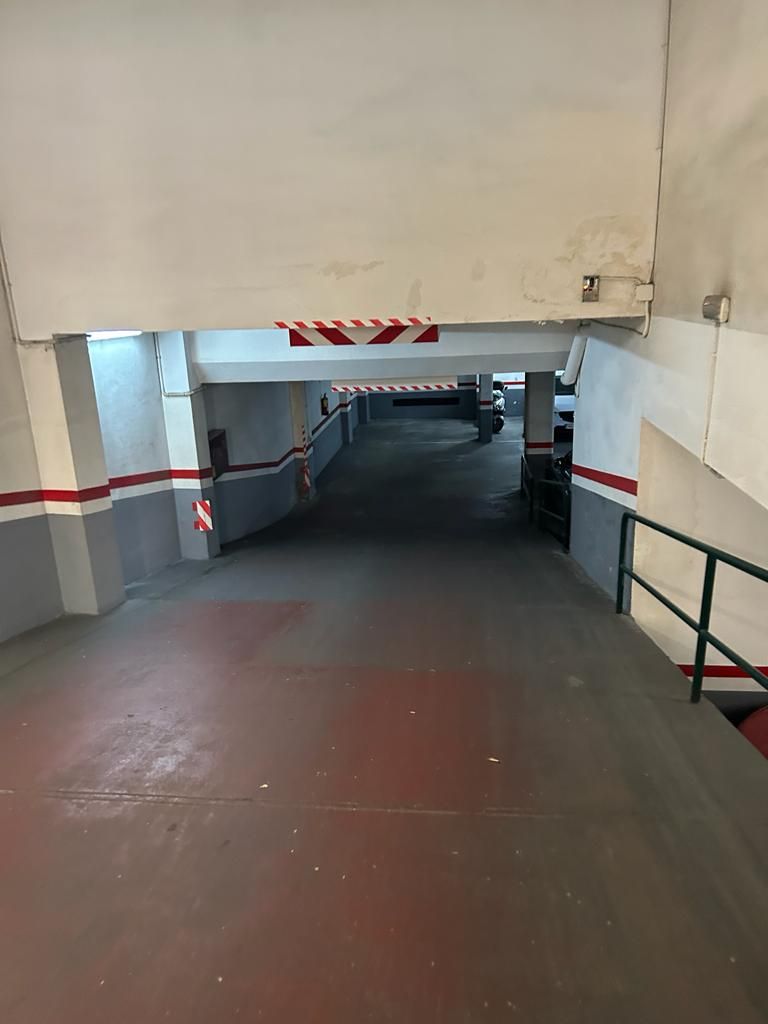 Garaje de alquiler en Carrer de Mallorca, 83, La Nova Esquerra de l'Eixample, Eixample