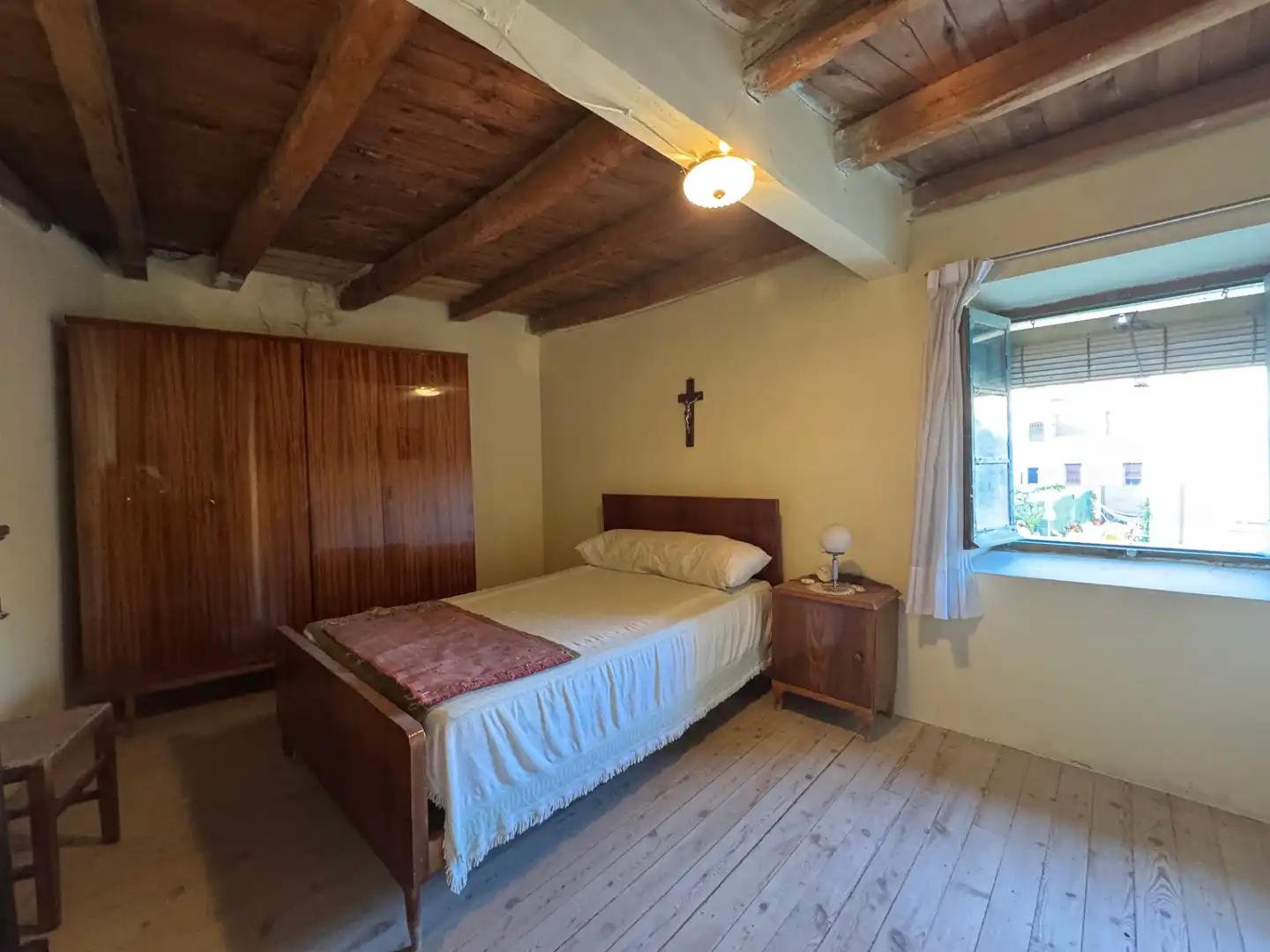 Bedroom of Country homes for sale in Adrada de Haza  with Private garden, Parquet flooring and Storage room