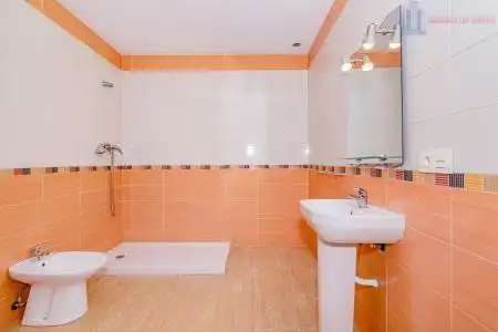Badezimmer von Wohnung zum Verkauf in Las Gabias