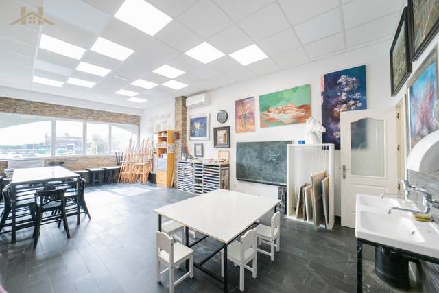 Local comercial en Venta en Calle José Antonio en Sevilla la Nueva