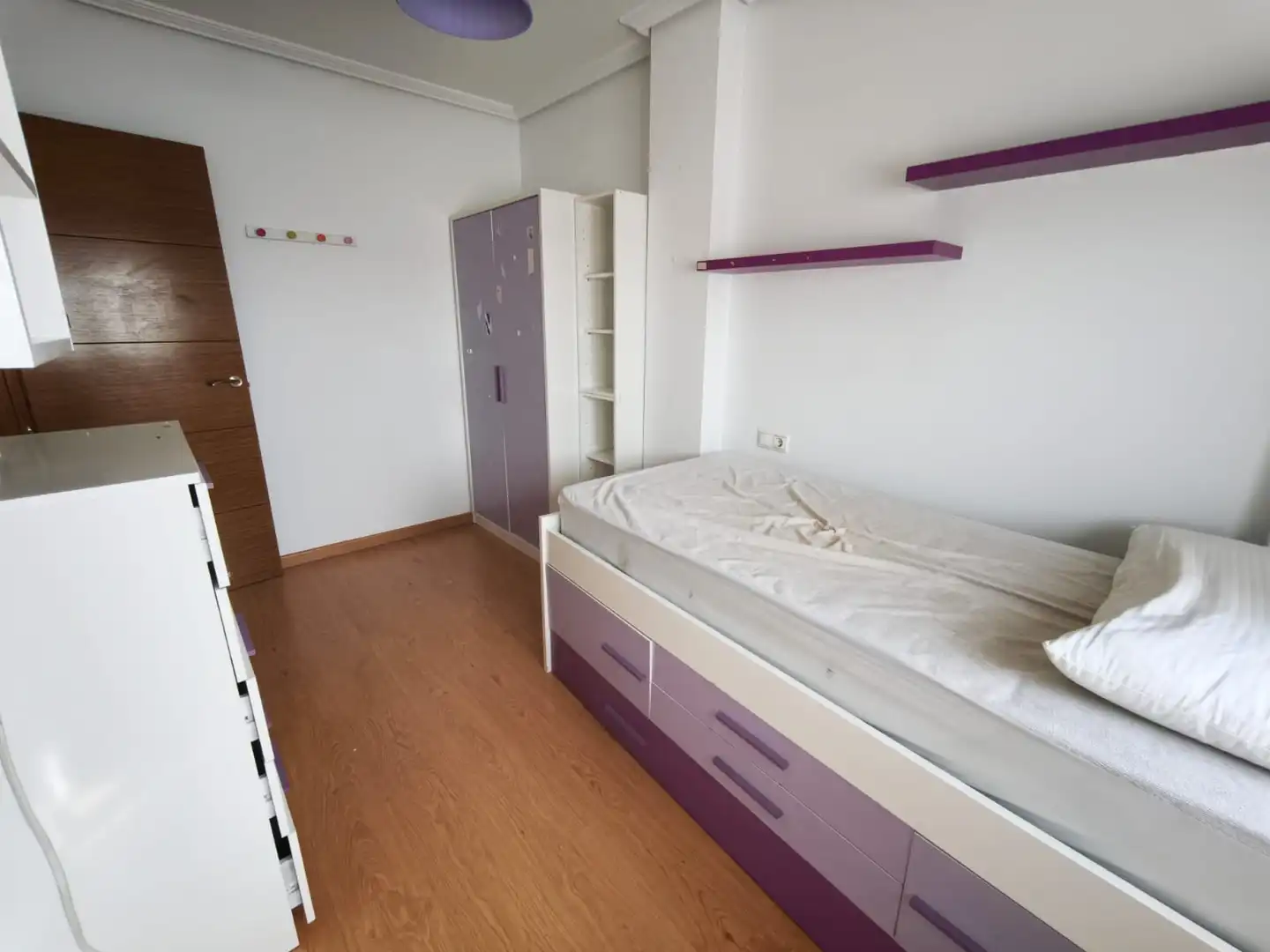 Habitación de Ático en venta en Albacete con Aire acondicionado, Calefacción y Parquet
