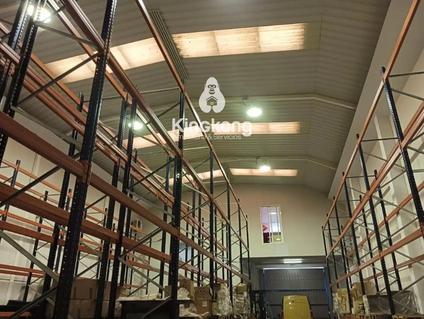 Nave industrial in vendita a Cobre