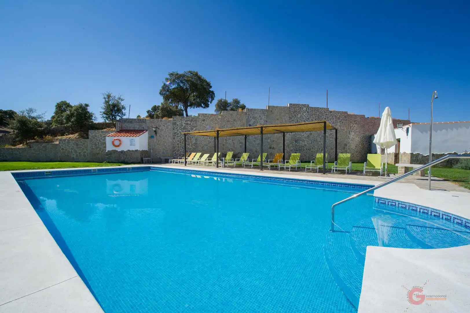Edificio en venta en Cardeña