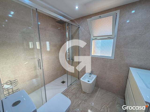 Piso en Venta en CL CIPRIANO MALDONADO JIMENE en Viña Málaga