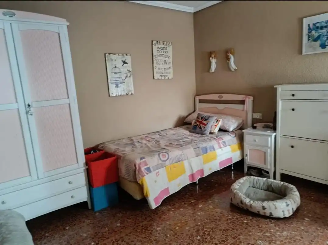Bedroom of Flat for sale in Córdoba  with Air Conditioner, Heating and Storage room