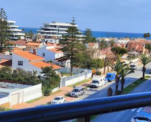 Vista exterior de Apartament en venda en Torremolinos amb Aire condicionat, Jardí privat i Terrassa